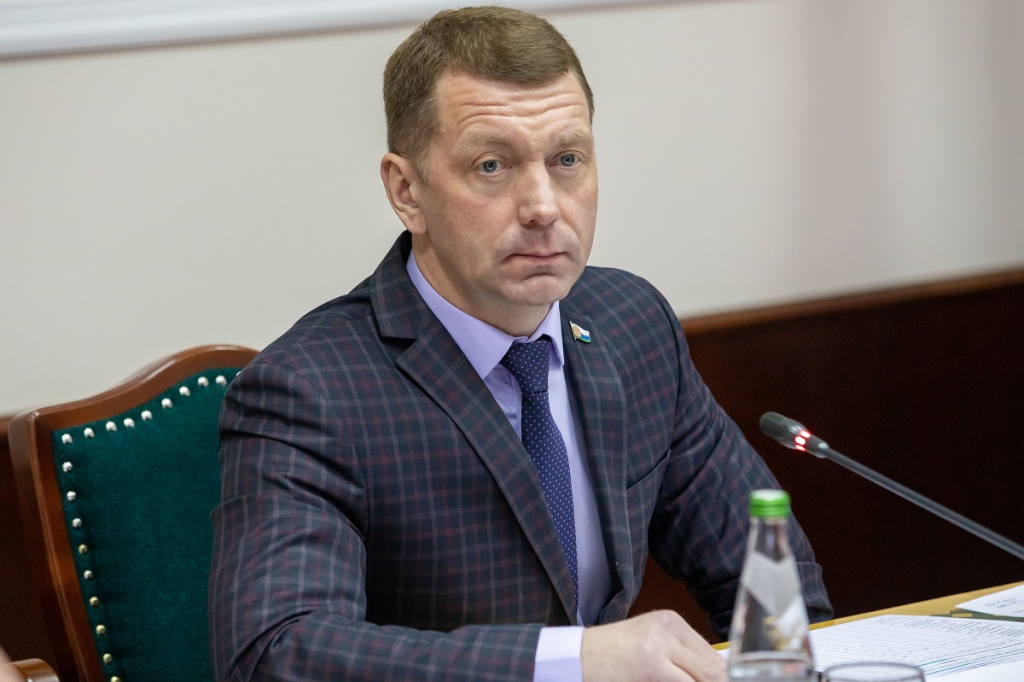 AIBR6926.jpg AIBR6926.jpg