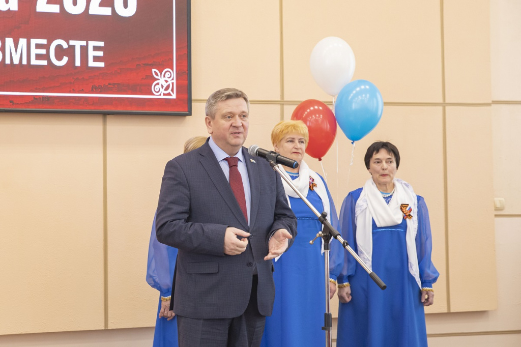 IIBR0428 2.jpg IIBR0428 2.jpg