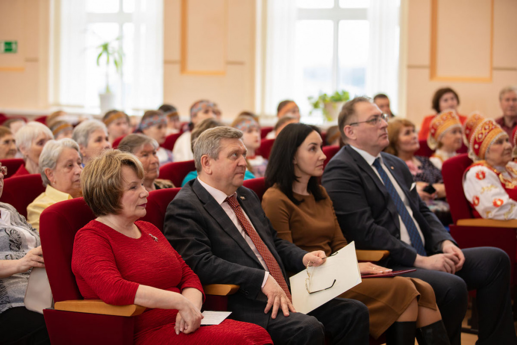 AIBR2071.jpg AIBR2071.jpg