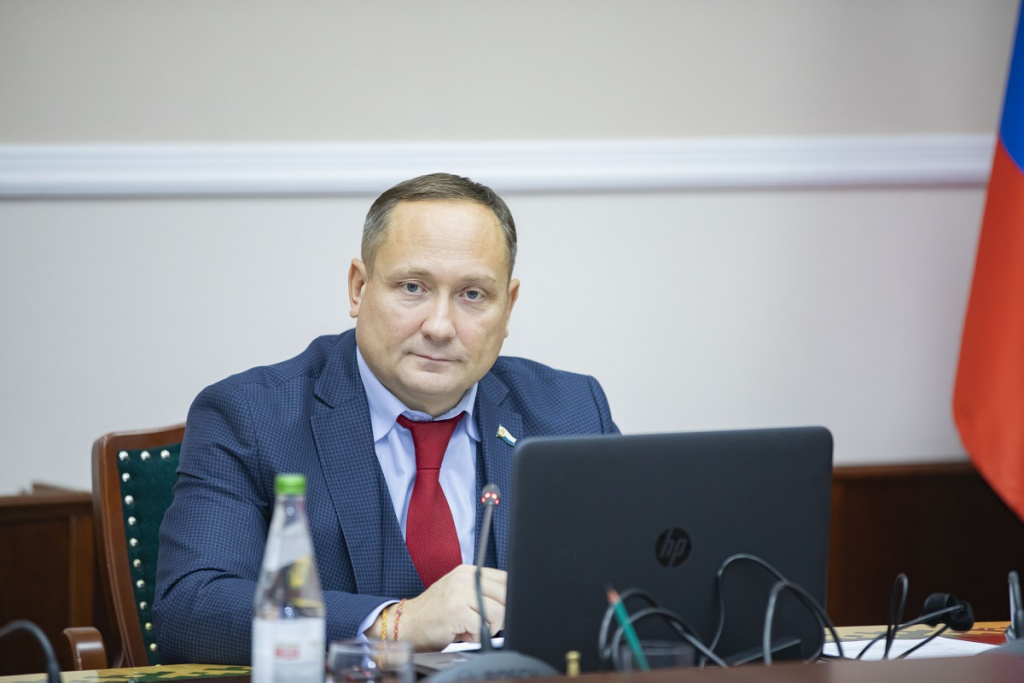 IIBR7653 2.jpg
