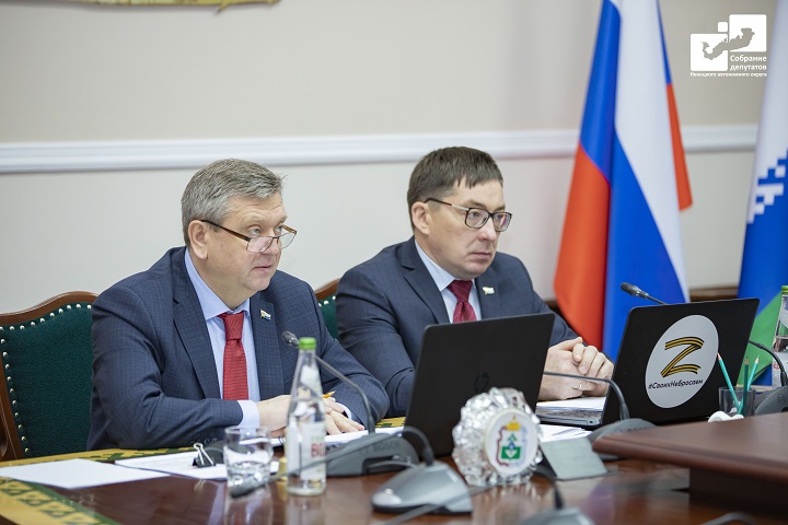 IIBR8677 2.jpg
