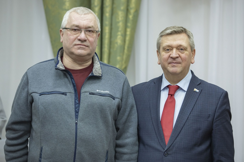 IIBR4274 2.jpg