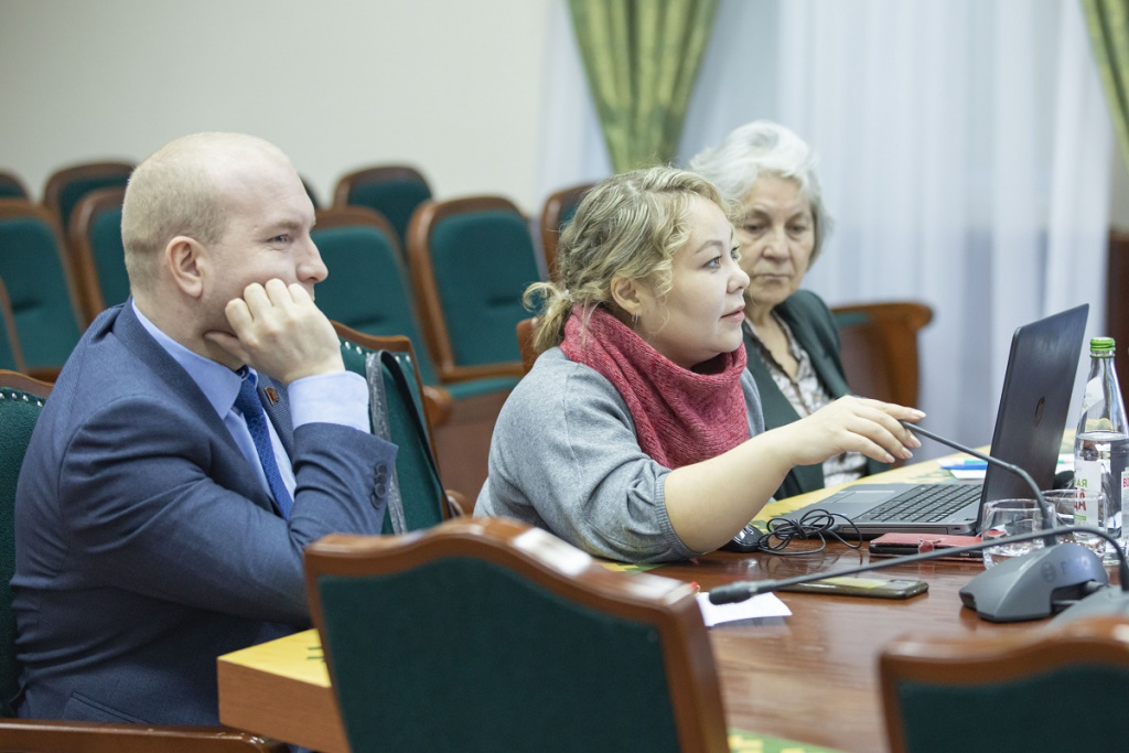 IIBR8458-Втекст.jpg