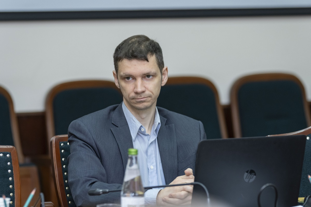IIBR8910 2.jpg IIBR8910 2.jpg
