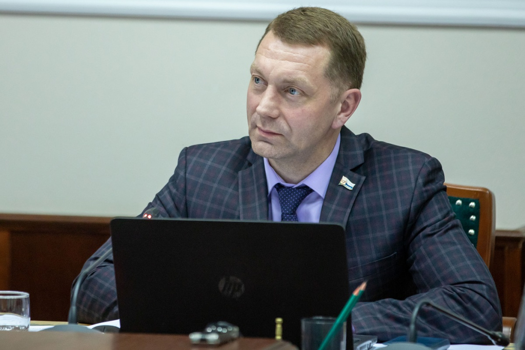 AIBR7663_1.jpg AIBR7663_1.jpg