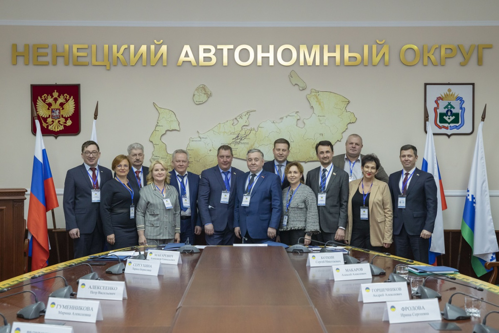 IIBR8890-Втекст.jpg