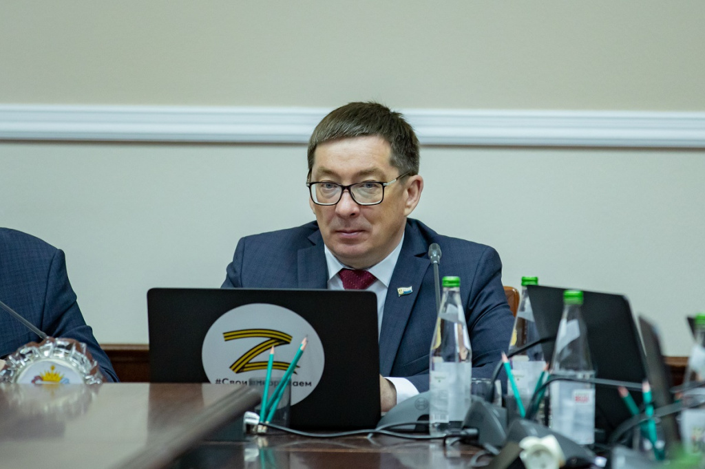AIBR6032.jpg AIBR6032.jpg