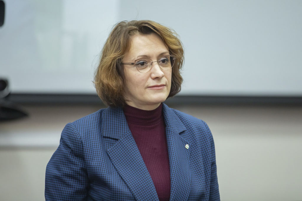 IIBR4524 2.jpg