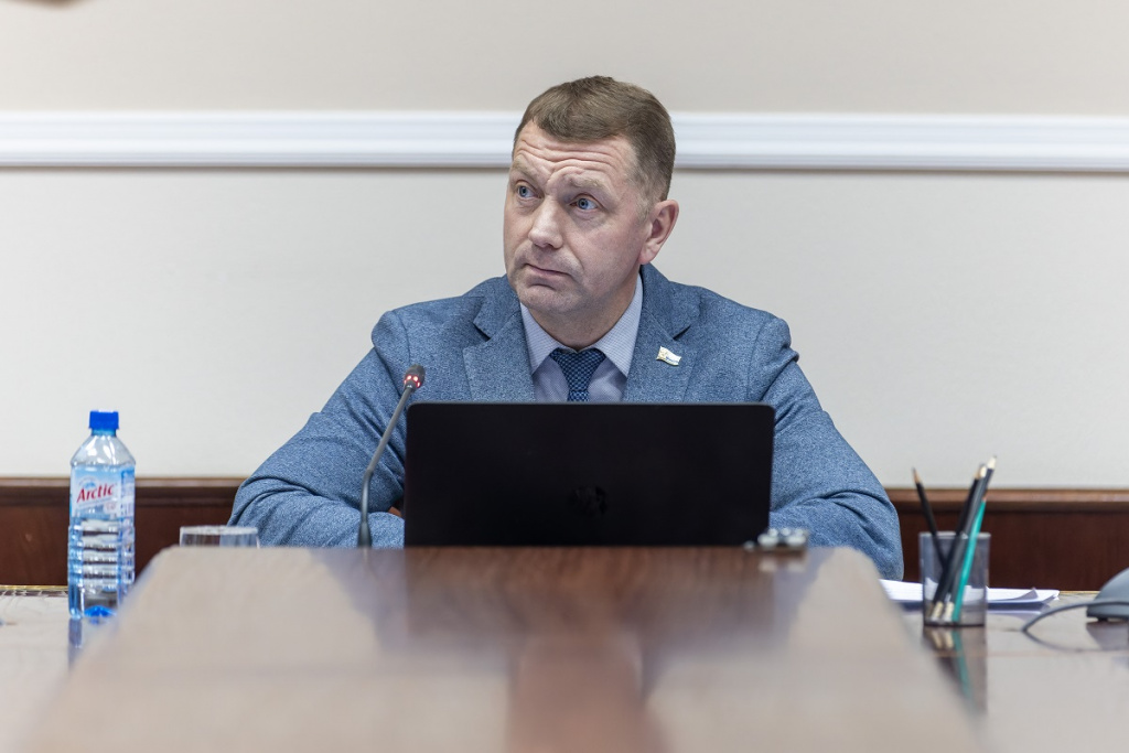 DSGK1189-CR3 2.jpg DSGK1189-CR3 2.jpg