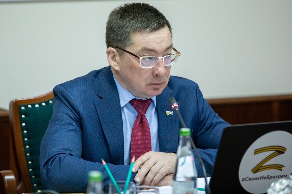AIBR7469 2.jpg AIBR7469 2.jpg